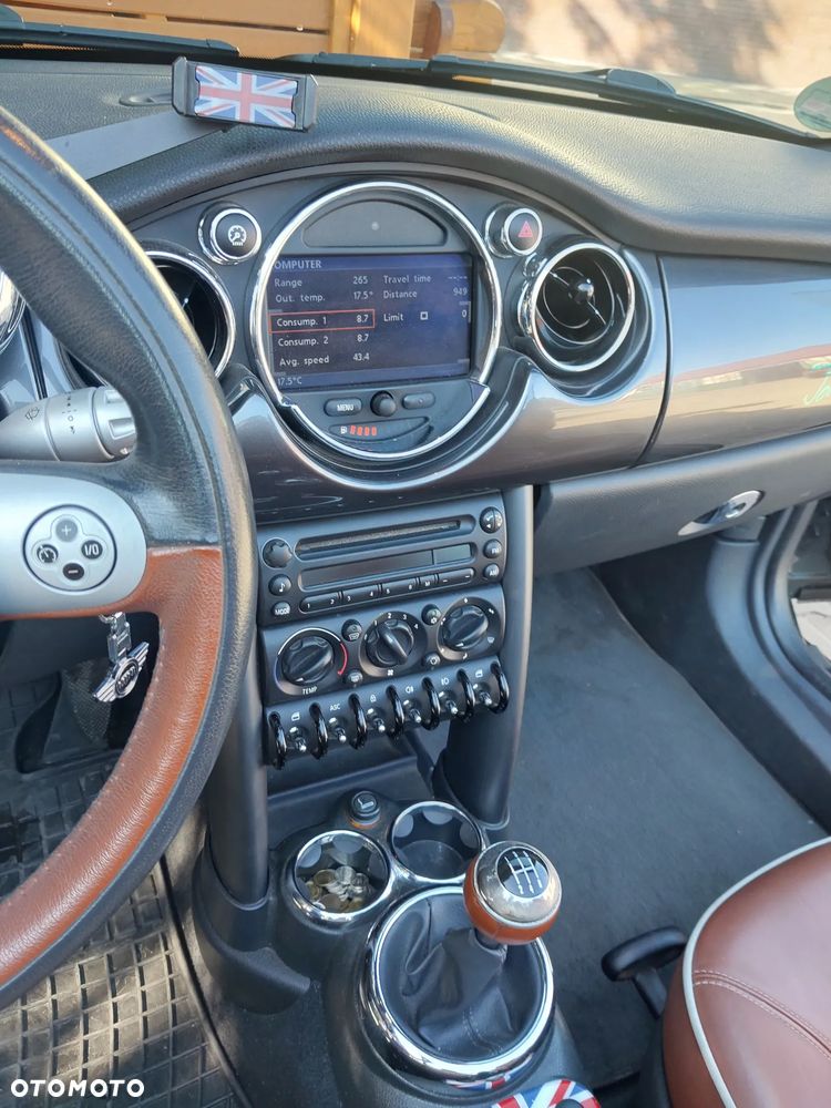 MINI Cooper Sidewalk - 18