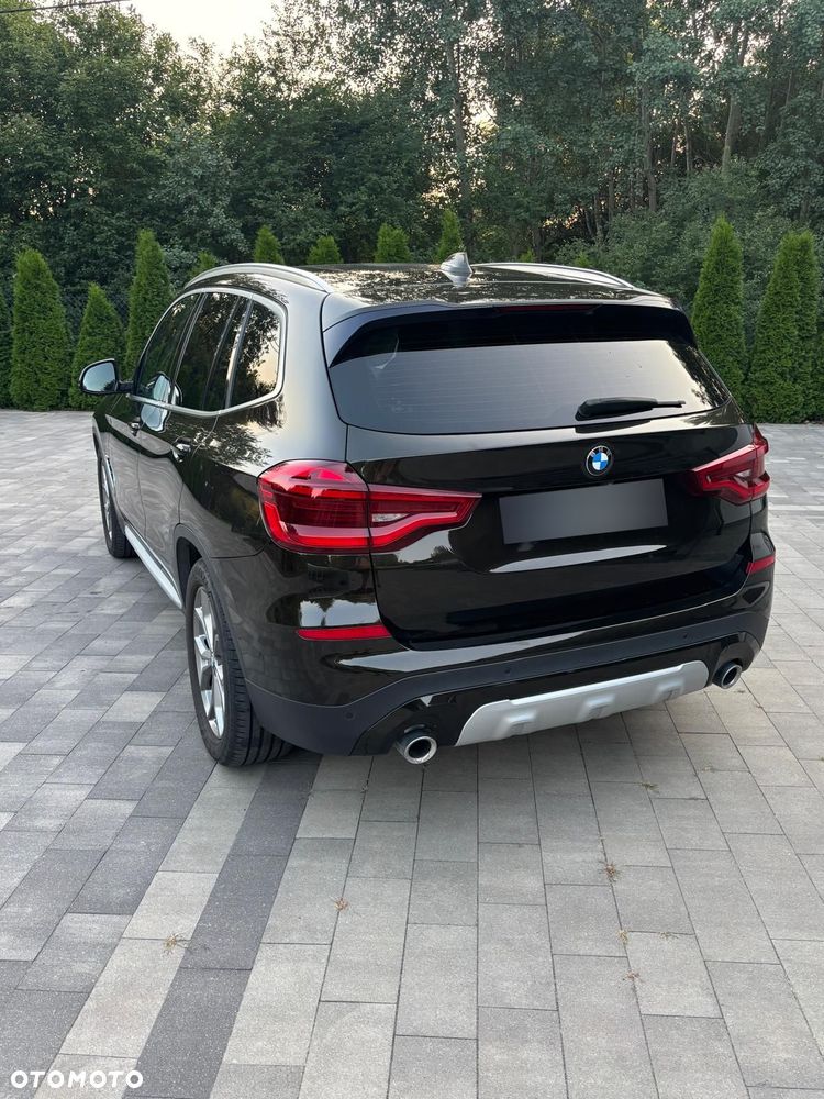 BMW X3 xDrive20d Luxury Line - 6