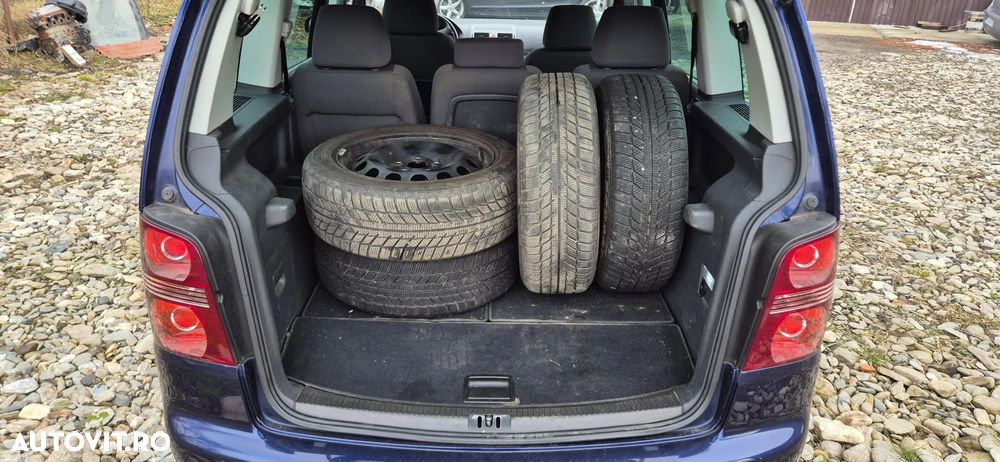 Volkswagen Touran 1.4 TSI Highline - 6