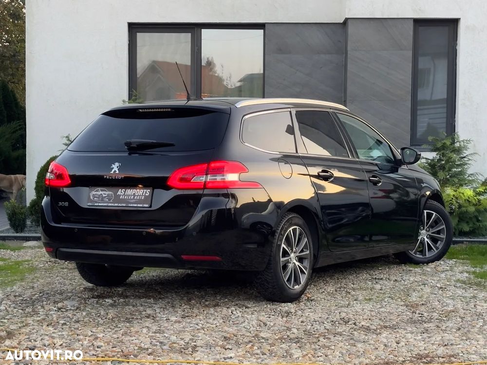 Peugeot 308 1.2 e-THP STT Allure - 2