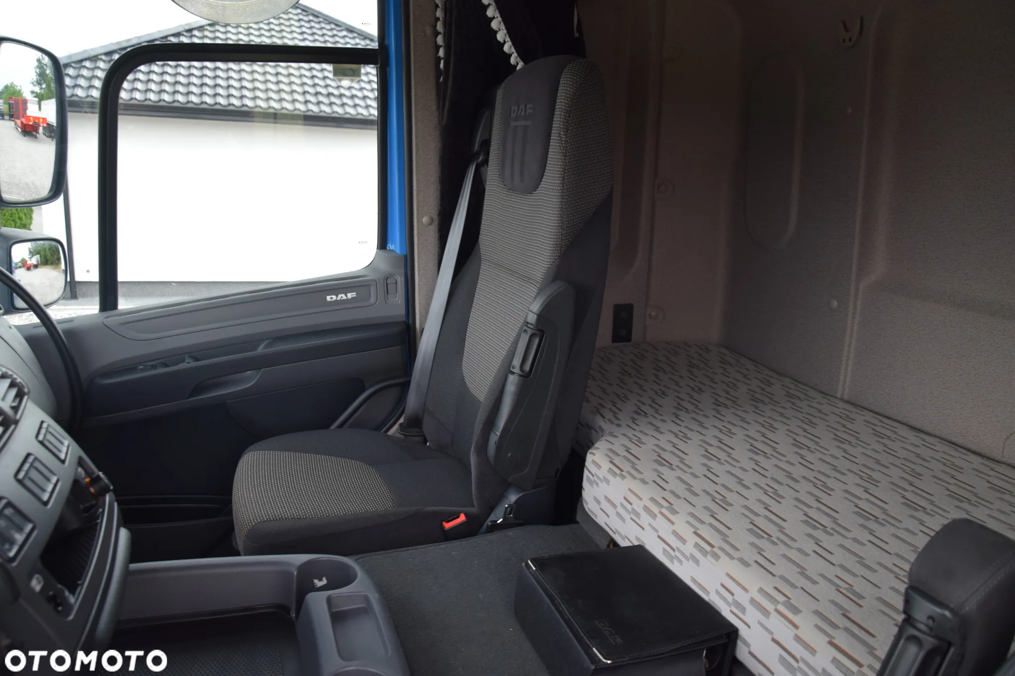 DAF CF440 - 28