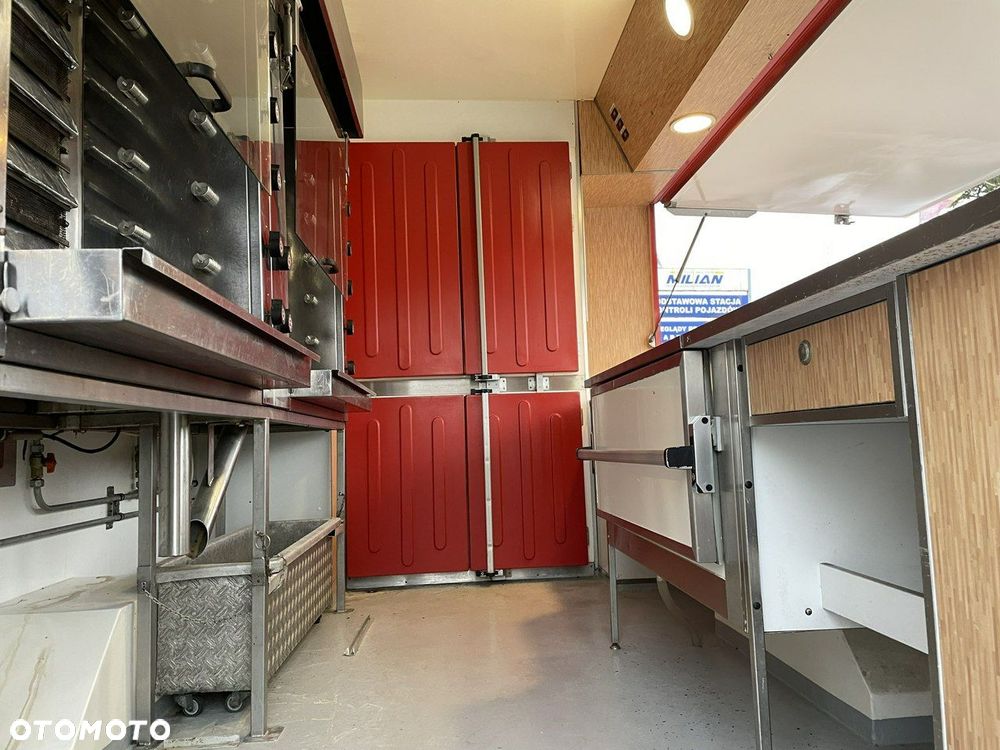 Mercedes-Benz Sprinter - 29