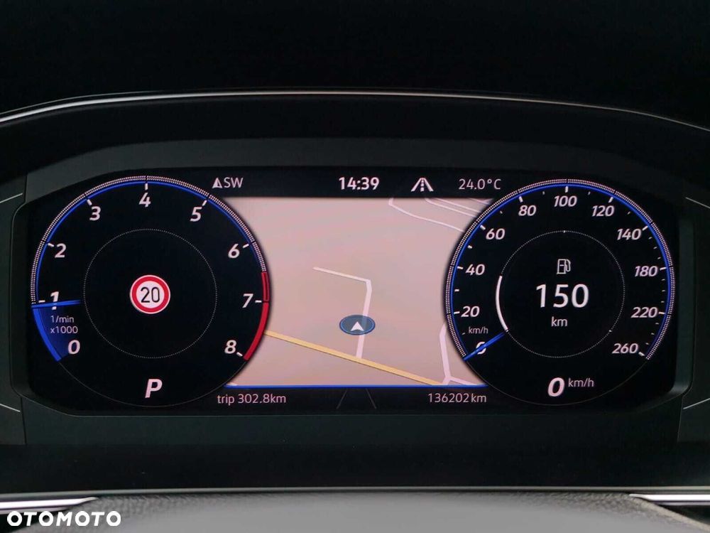 Volkswagen Passat 1.5 TSI EVO Elegance DSG - 24