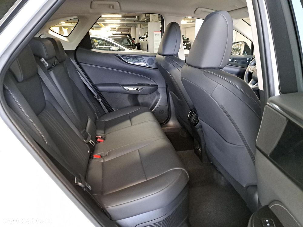 Lexus NX 350h Prestige AWD - 12