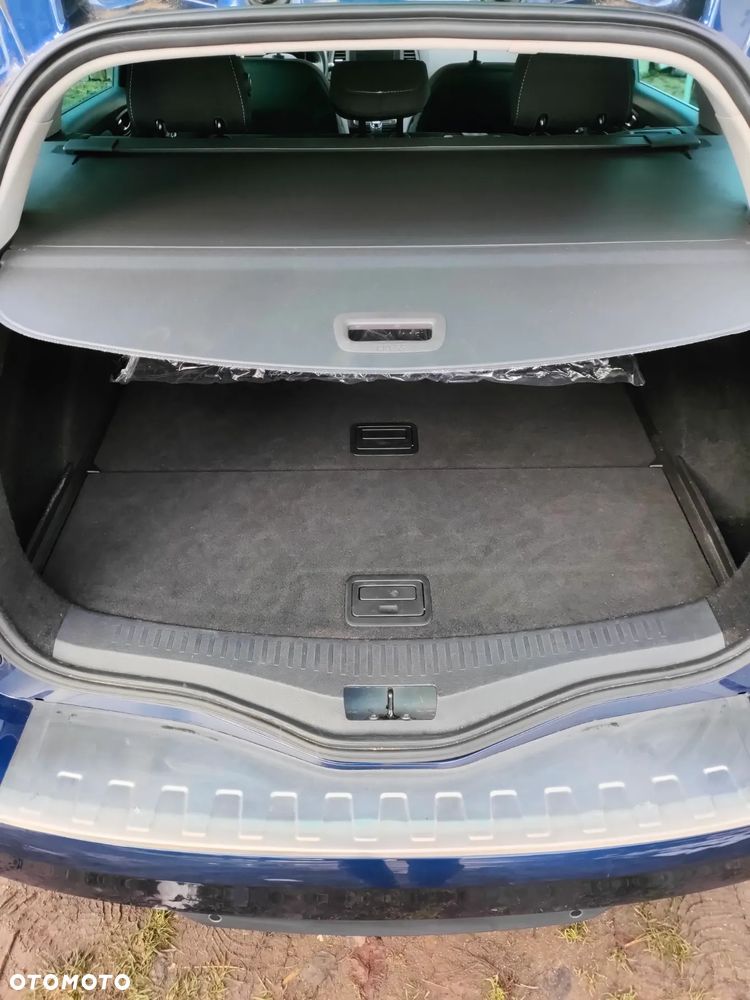 Renault Megane TCe 140 GPF LIMITED - 27