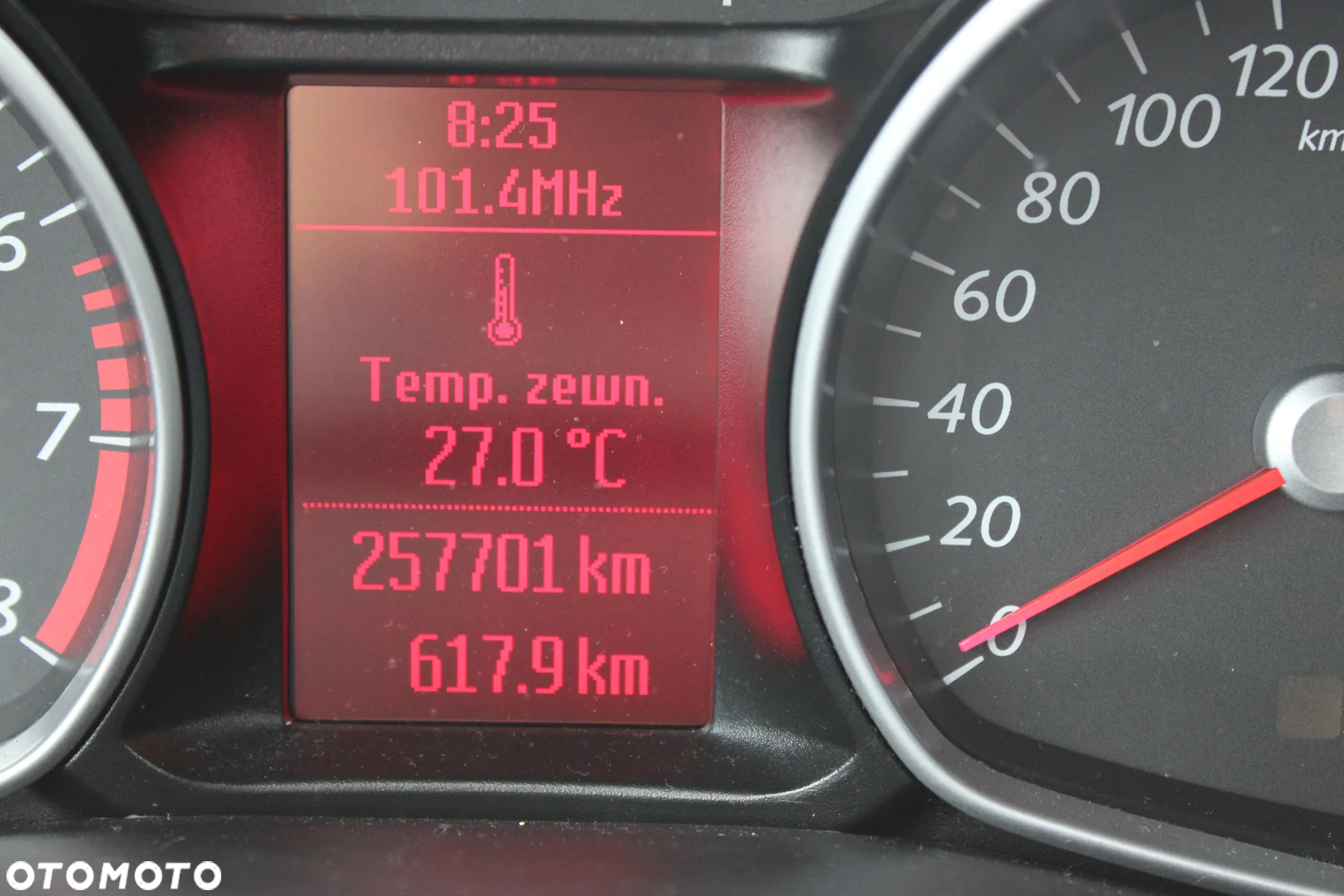 Ford Mondeo 2.0 FF Ghia - 32