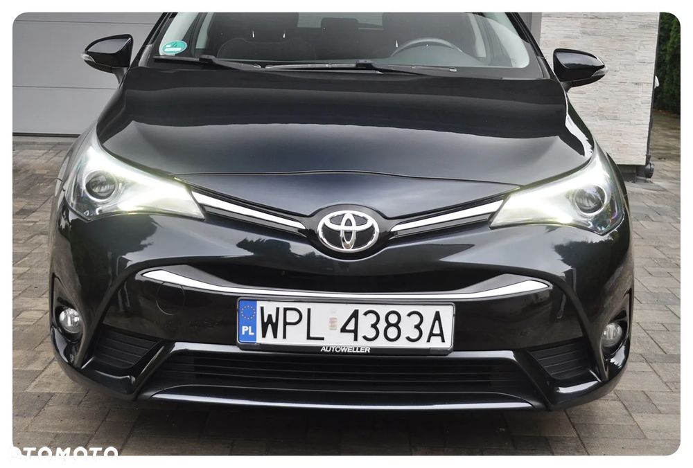 Toyota Avensis Touring Sports 1.8 Business Edition - 12