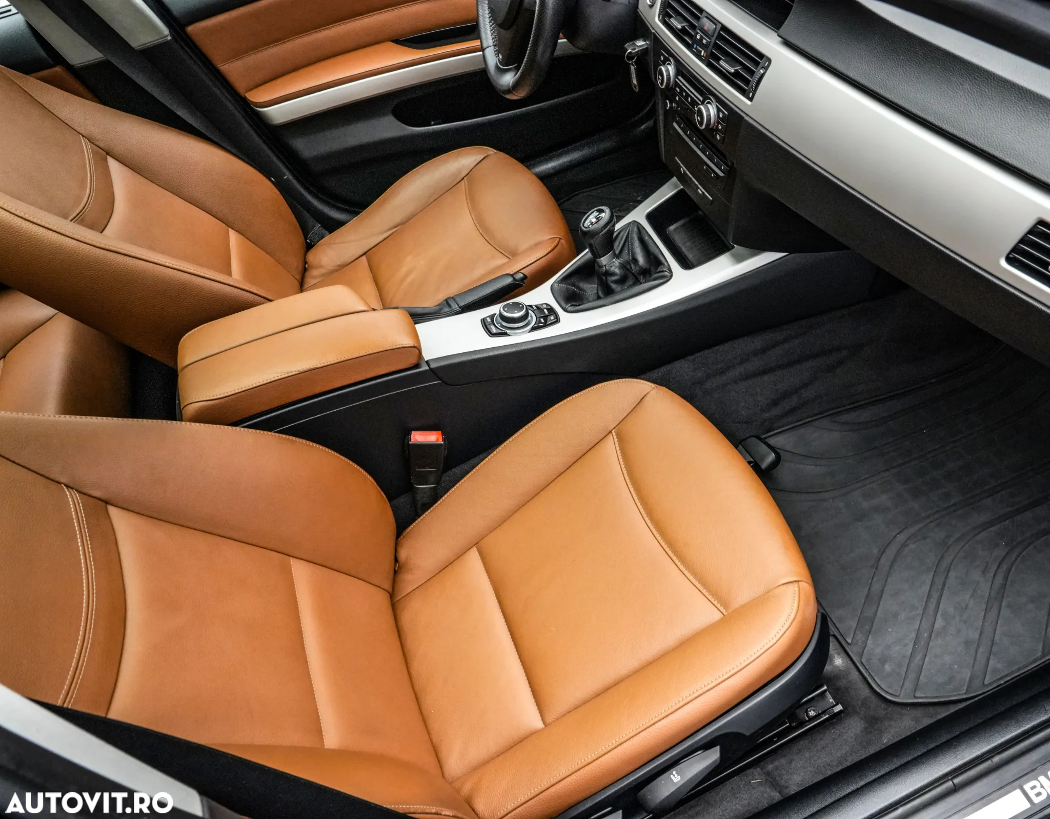BMW Seria 3 318d - 11