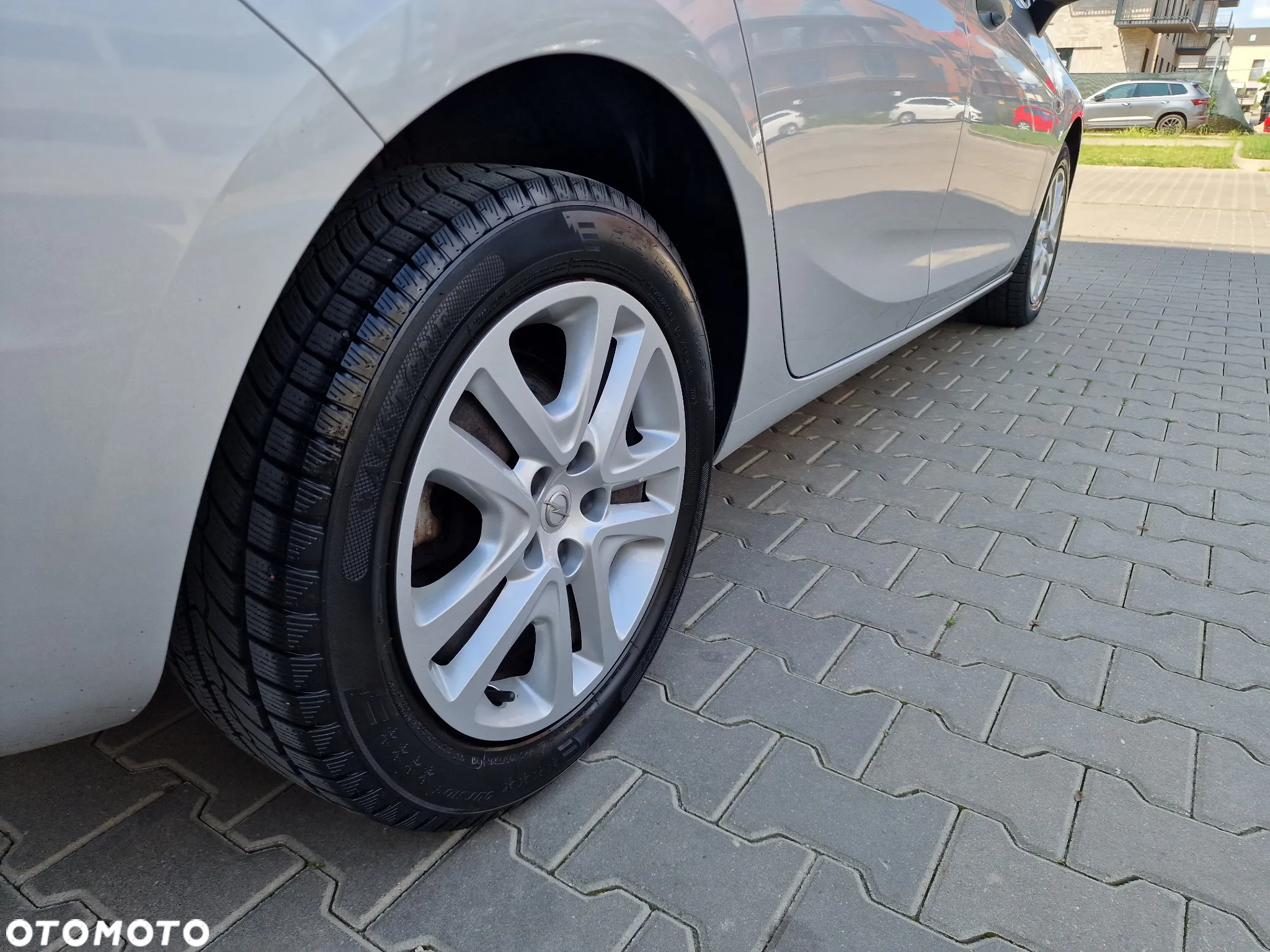 Opel Astra V 1.6 CDTI Essentia - 10