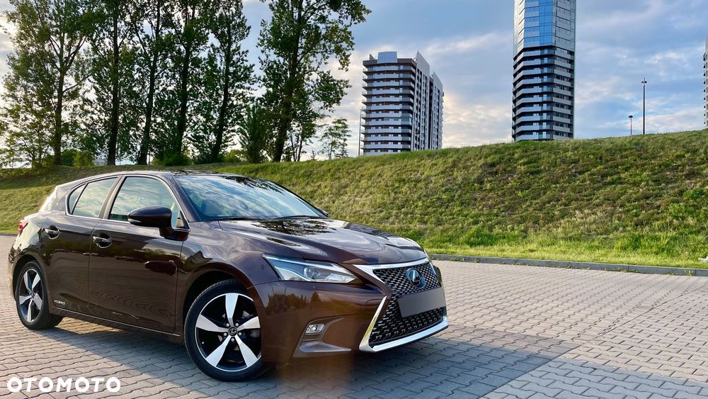 Lexus CT Luxury Line - 2