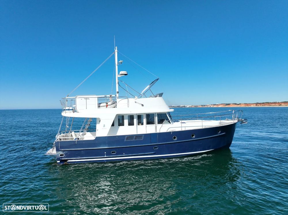 Beneteau Swift Trawler 42 - 2