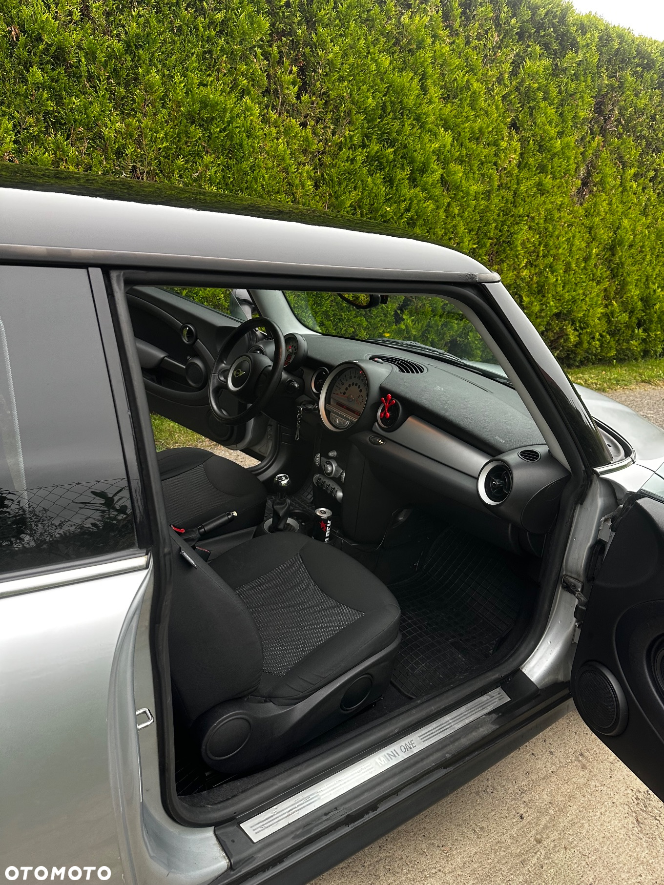 MINI ONE Standard - 14