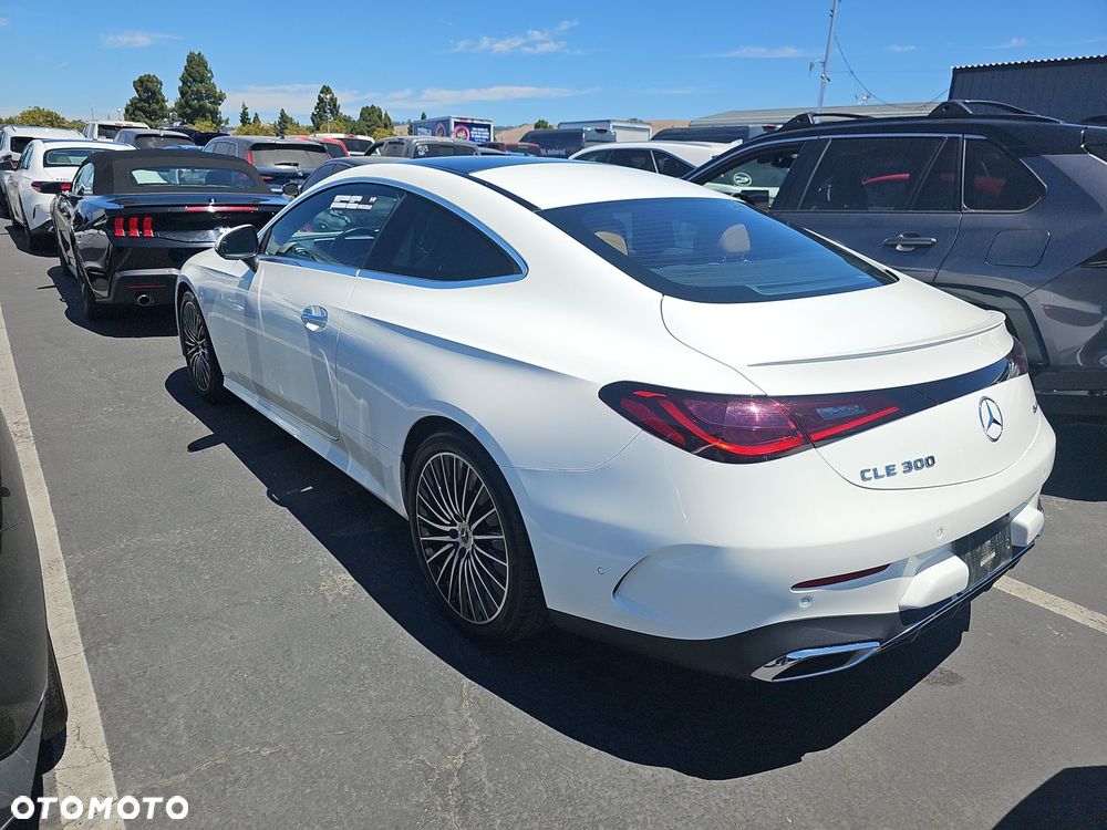 Mercedes-Benz CLE 300 4Matic 9G-TRONIC Edition AMG Line - 5