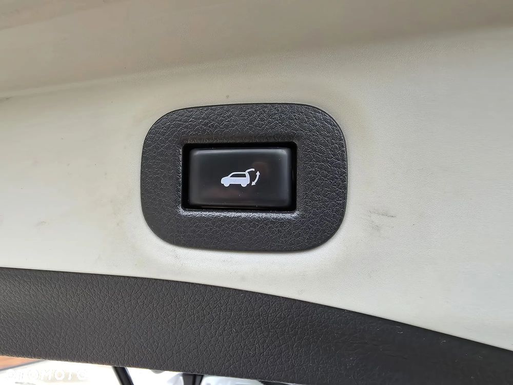 Nissan X-Trail 1.6 DIG-T Tekna - 26