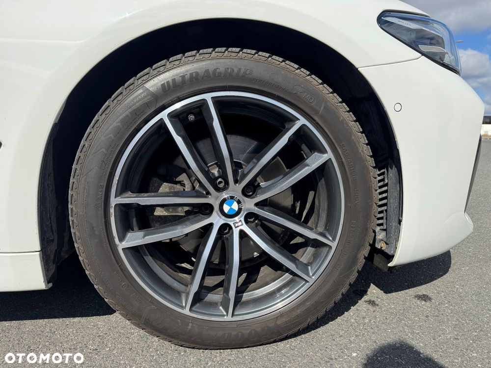 BMW Seria 5 520d xDrive mHEV M Sport sport - 16