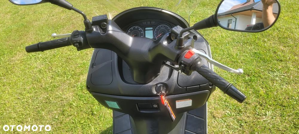 Suzuki Burgman - 9