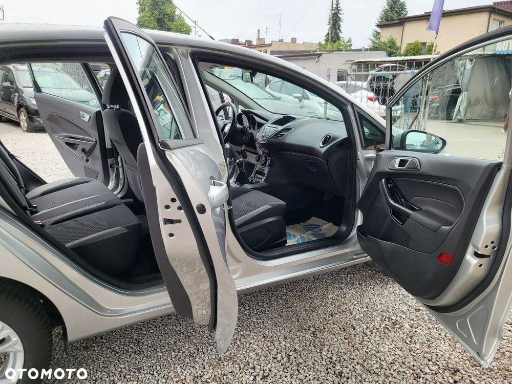 Ford Fiesta - 27