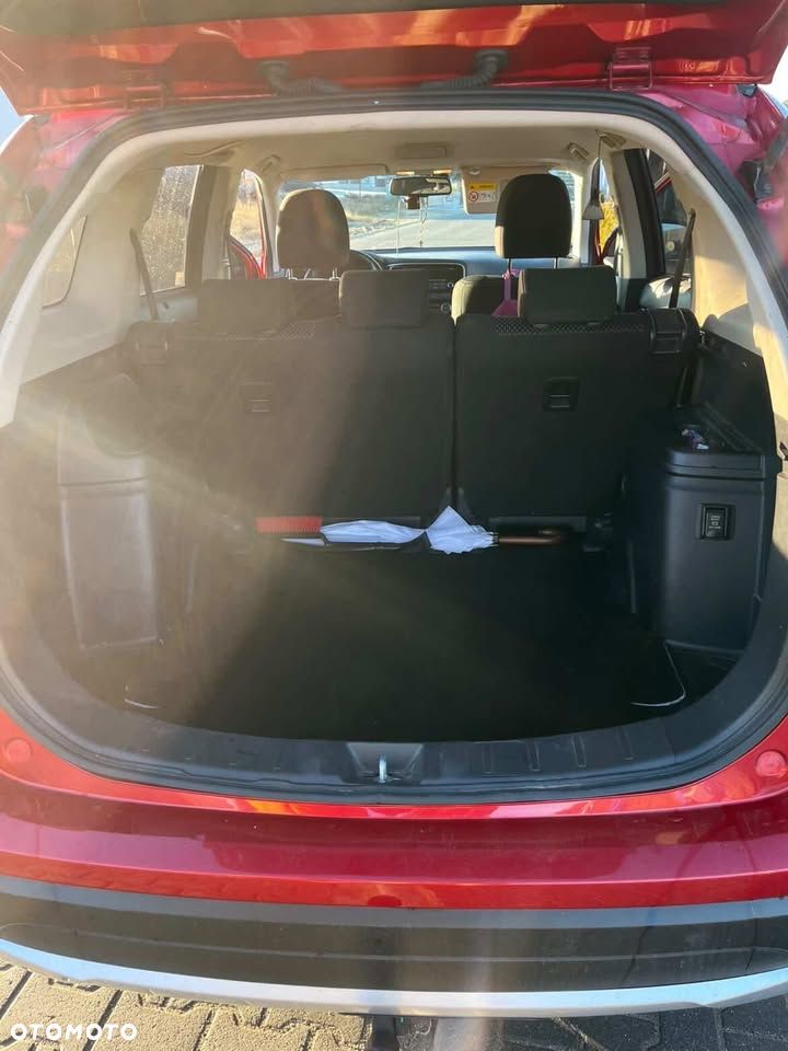 Mitsubishi Outlander - 7