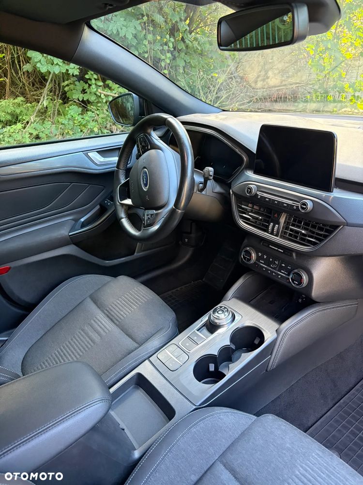 Ford Focus 1.0 EcoBoost Active - 16