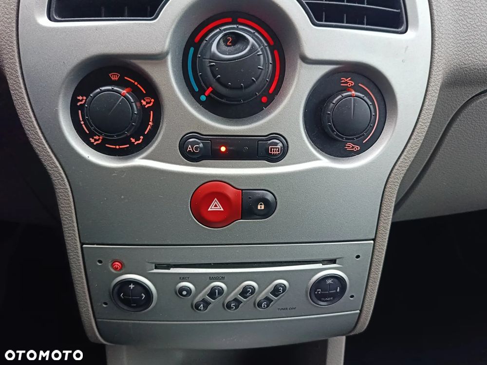 Renault Modus - 19