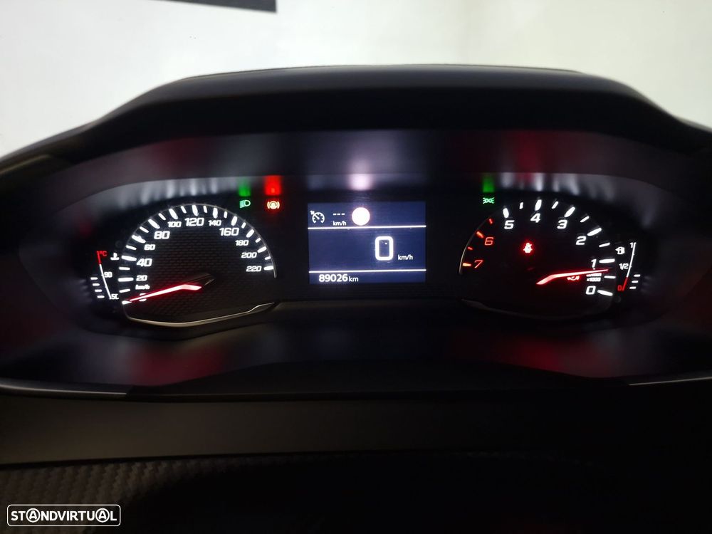 Peugeot 208 1.2 PureTech Active Pack - 27