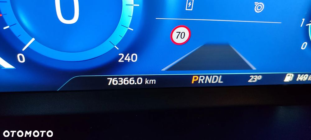 Ford Focus 1.0 EcoBoost Hybrid ST-LINE X - 29