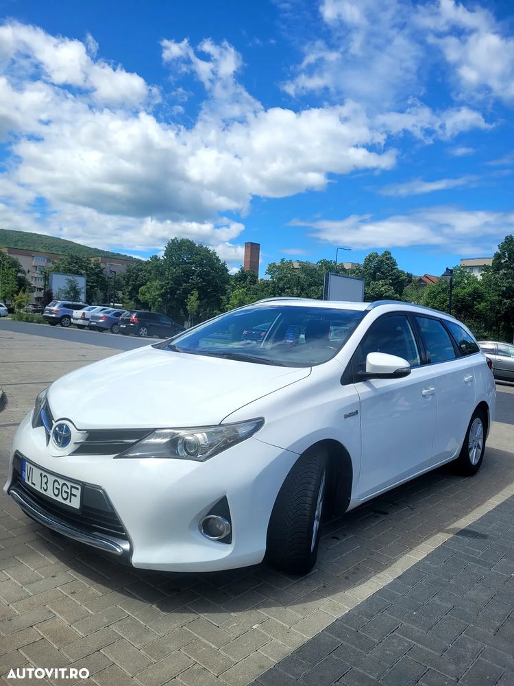 Toyota Auris - 1