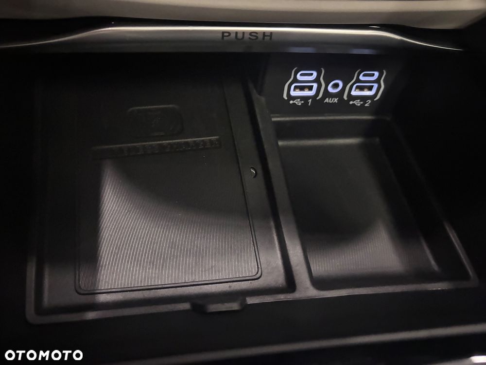 Chrysler Pacifica - 30