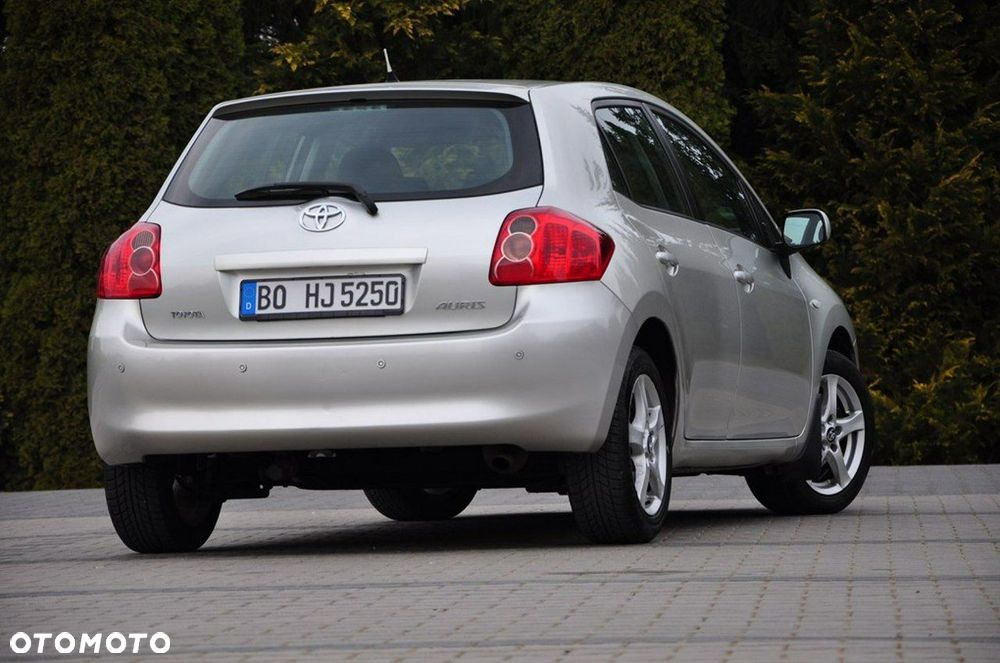 Toyota Auris - 16
