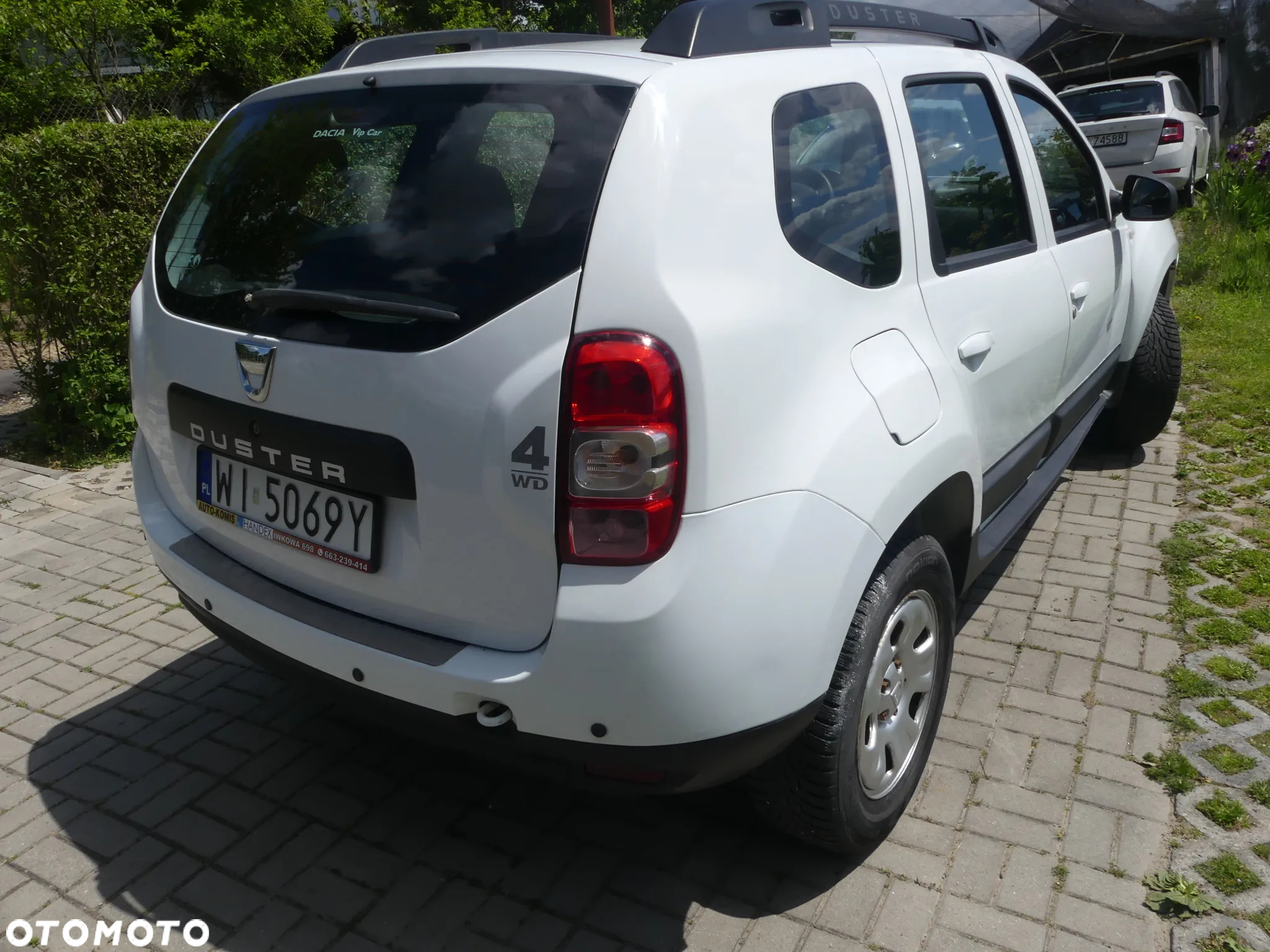 Dacia Duster 1.6 Laureate 4x4 - 3