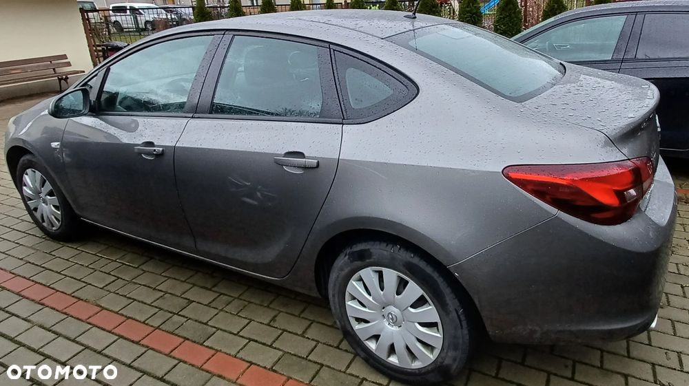 Opel Astra 1.4 T Active EU6 - 3