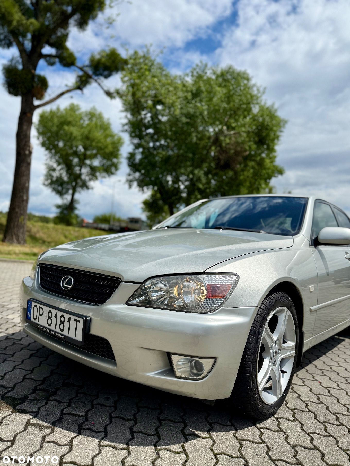 Lexus IS - 1