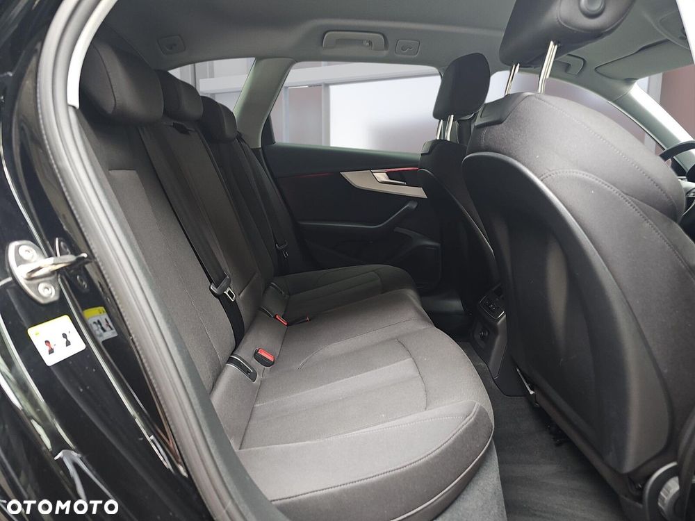 Audi A4 Avant 40 TFSI mHEV Quattro S tronic - 19