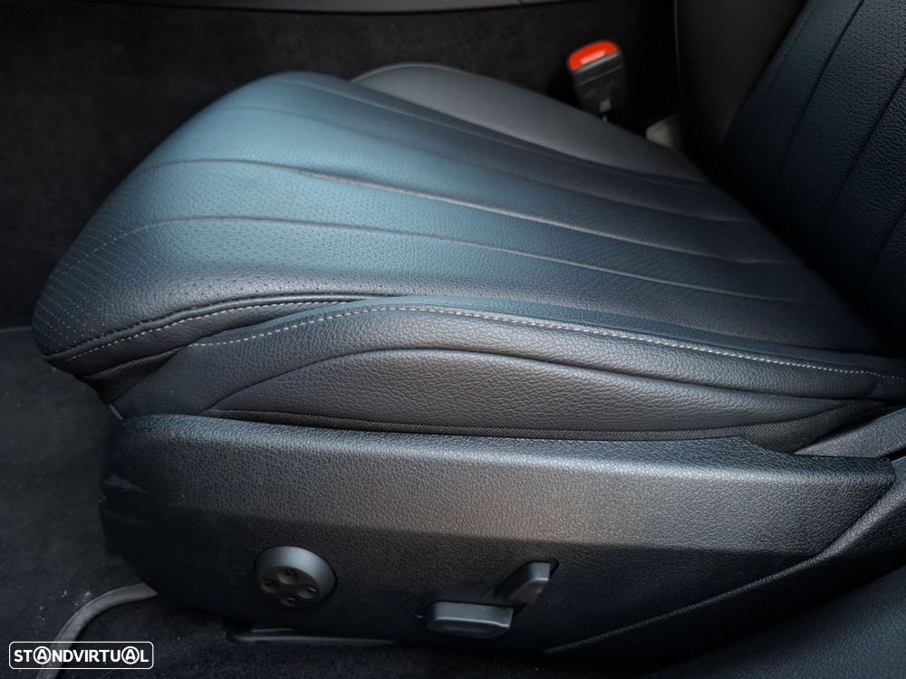 Mercedes-Benz E 220 d - 15