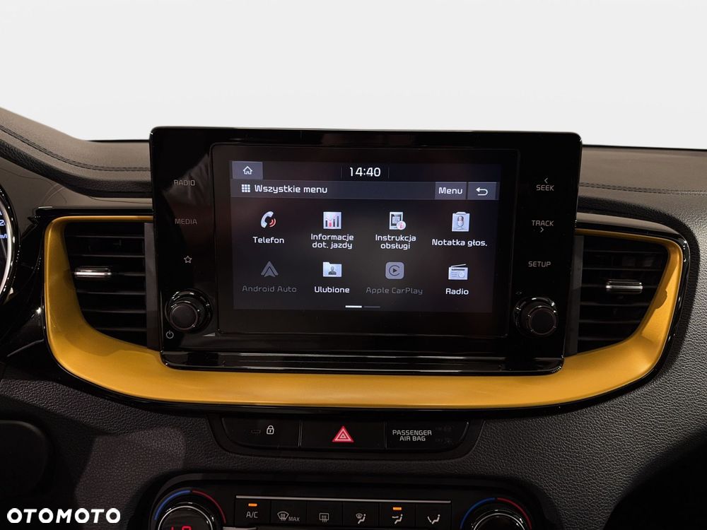 Kia XCeed - 23