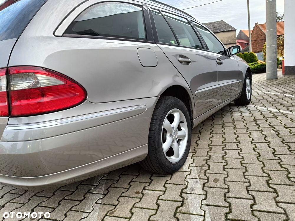 Mercedes-Benz Klasa E - 16