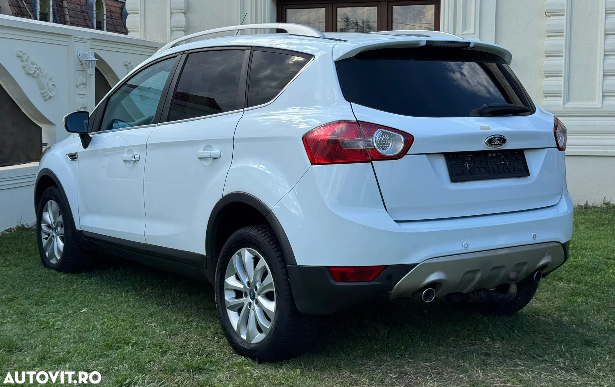 Ford Kuga - 4