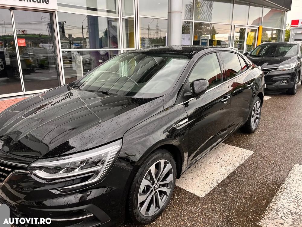 Renault Megane TCE 140 Techno - 8