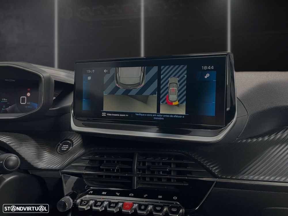 Peugeot 2008 1.2 PureTech Allure EAT8 - 3