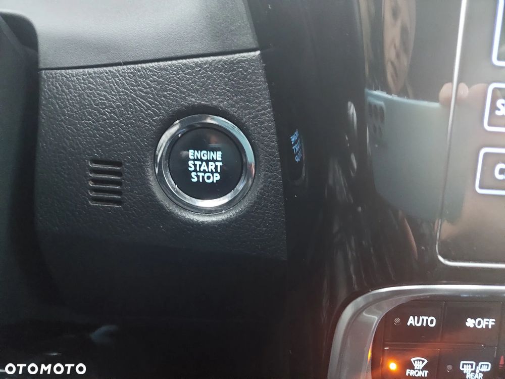 Toyota Corolla 1.6 50th Anniversary - 20