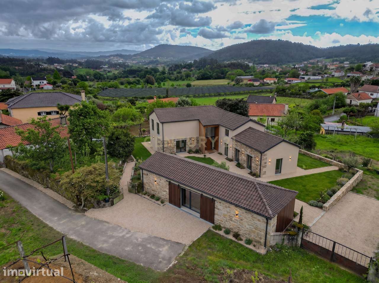 Casa para Recuperação em Escariz S. Martinho, Vila Verde - Grande imagem: 3/28