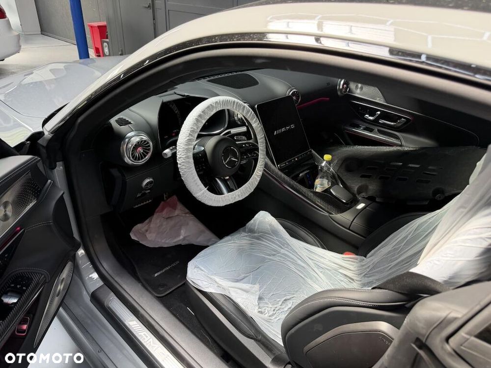 Mercedes-Benz AMG GT 63 PRO 4Matic+ - 6