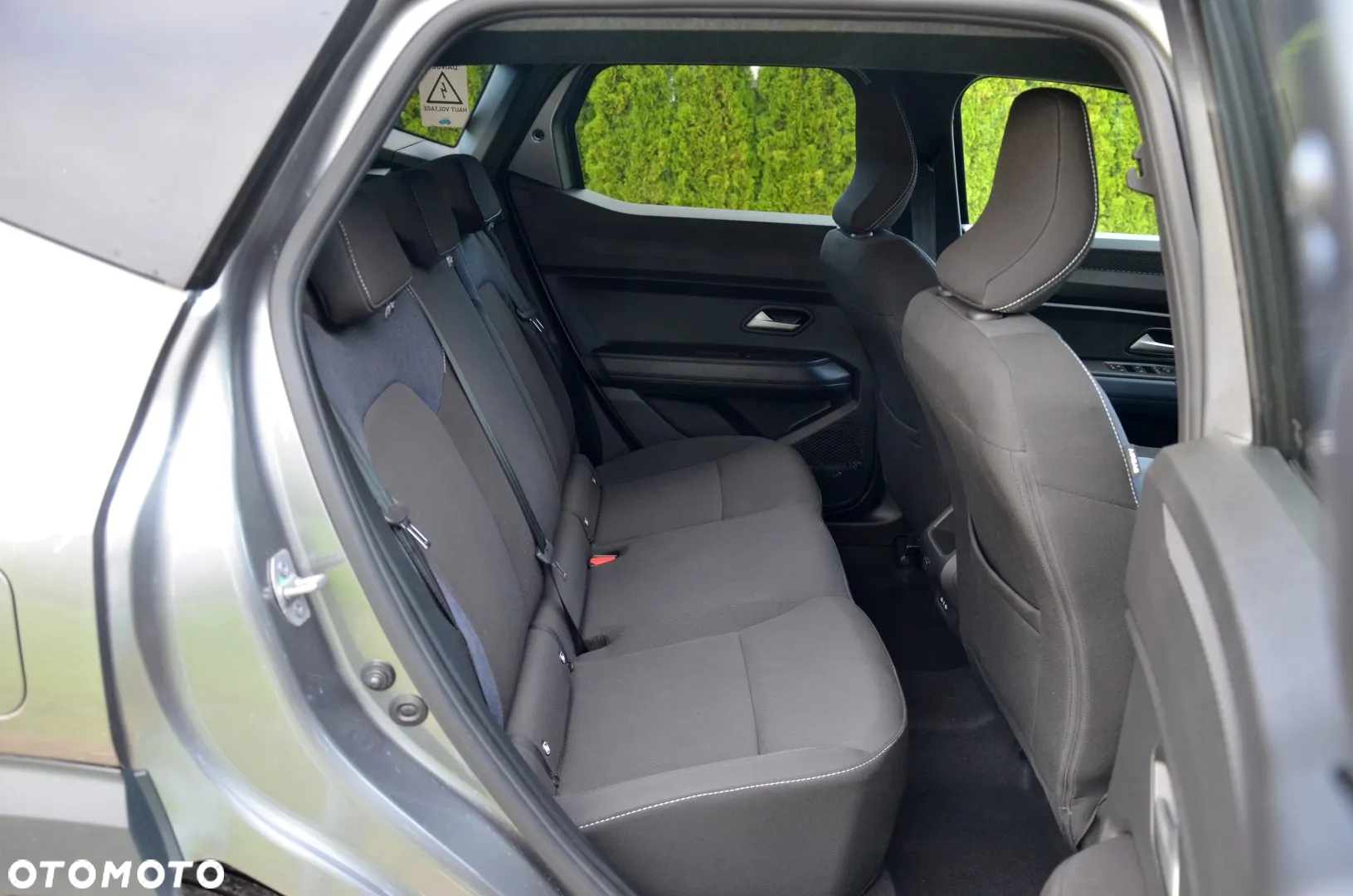 Dacia Duster 1.6 Full Hybrid 140 Expression MMT - 14