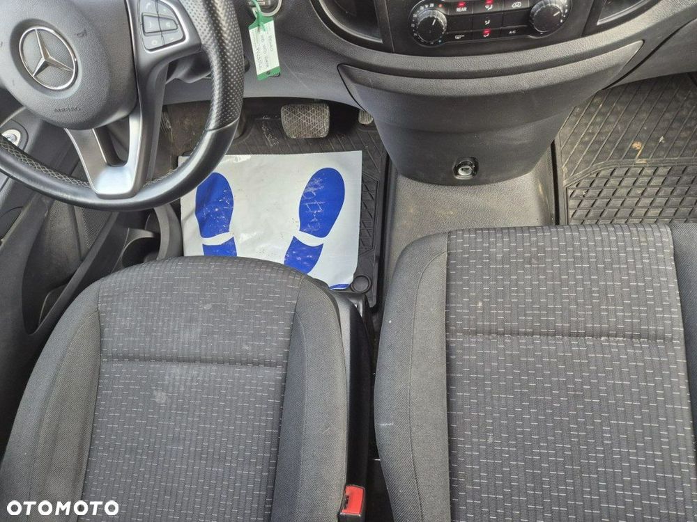 Mercedes-Benz Vito - 21