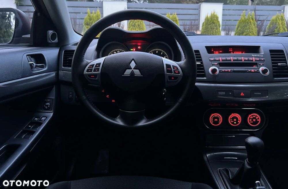 Mitsubishi Lancer 1.8 Intense - 17