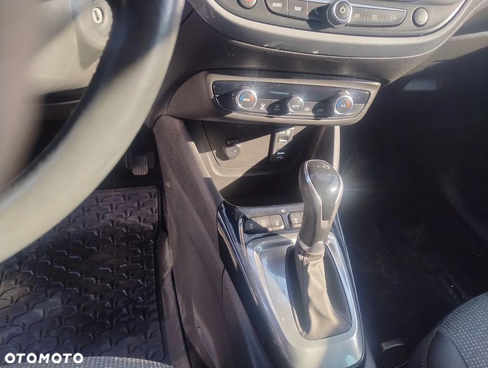 Opel Crossland X - 11