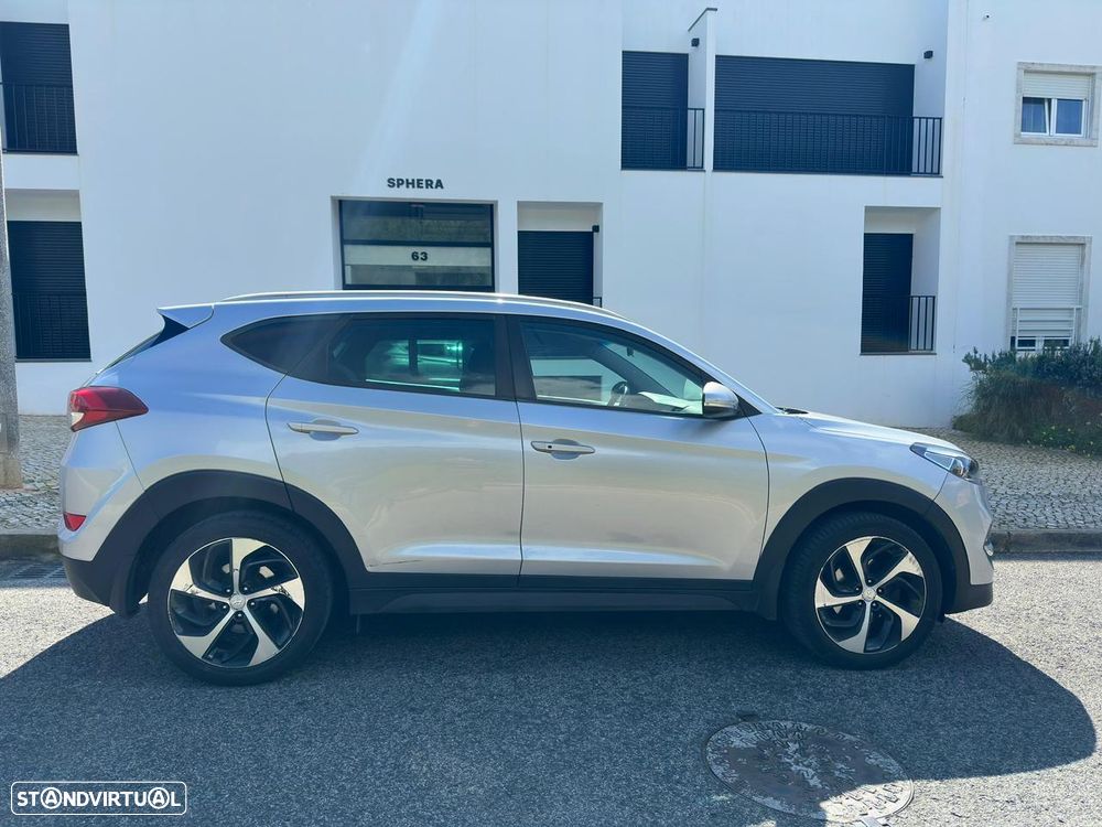 Hyundai Tucson 1.7 CRDi Premium DCT - 2
