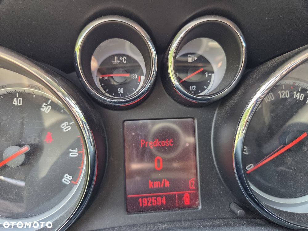 Opel Astra 1.6 Turbo Edition - 12