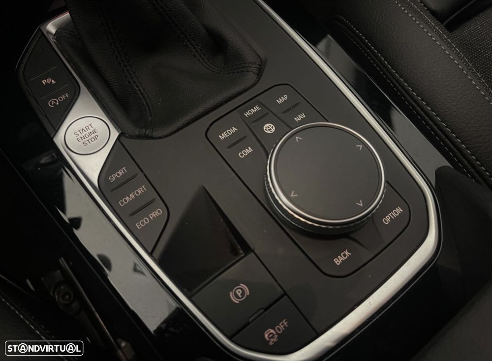 BMW 116 d Line Sport — fotografia 11