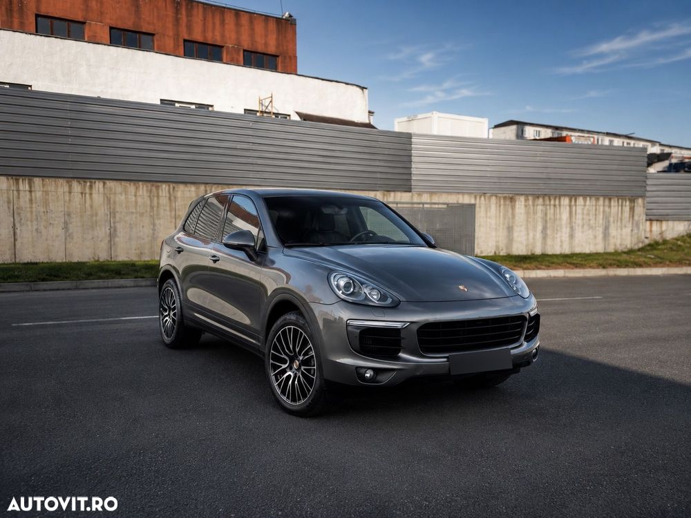 Porsche Cayenne 3.0 L - 2